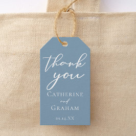 Dusty Blue White Typography Coastal Bröllop Presentetikett