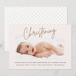 Dusty Cream Handskriftlig skript Christening Photo Inbjudningar