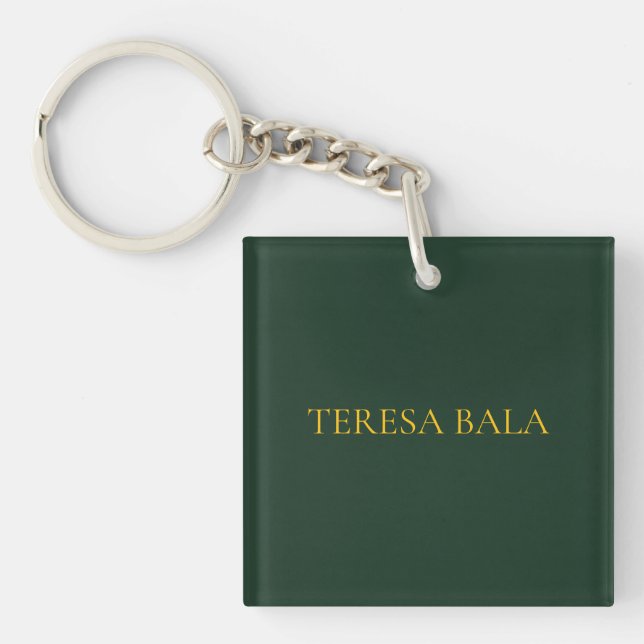 dusty green keychain, minimalist name keychain, mo (Framsidan)