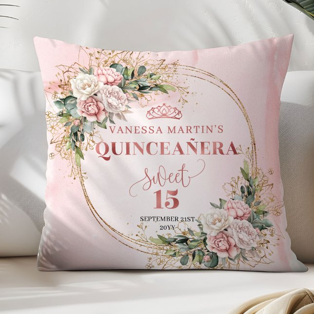 Dusty Pink Flowers Greenery Sweet 15 Decorative  Kudde (Dusty Pink Flowers Greenery Sweet 15 Decorative Pillow)