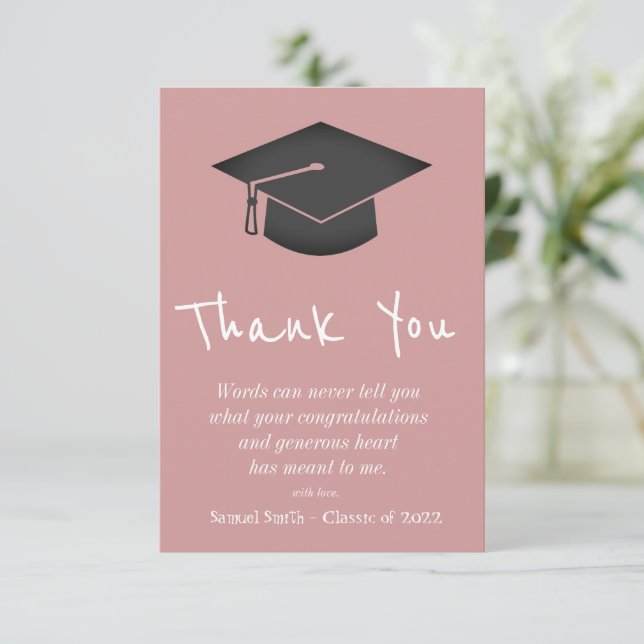 Dusty Pink Handwriting Cap and Tassel Graduation   Tack Kort (Stående Fram)