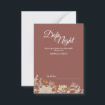 Dusty Ro Autumn Boho Datum Nattkort för nattråd Rådkort<br><div class="desc">Detta Dusty Ro Autumn Boho bröllop nattavrådningskort kombinerar ett antika vibe med ett utseende av trobohemisk vildblomma. Eleganten,  jaktblommor från neutralten ovanpå dammen i ro,  mauvbakgrunden,  med dess klassiska kalligrafi-typografi,  möjliggör ett formellt tema,  men vild och blommigt,  vintage giftermål stil.</div>