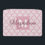 Dusty Ro Damask ipad cover med Monogram och Namn iPad Mini Skydd<br><div class="desc">Det här vackra iPad-fallet har ett klassiskt vitt dammmönster över en dammig ro-bakgrund. Utformningen är personlig med ett första monogram brev och ett anpassade namn. Perfekt till arbete eller skola,  eller en kvinna som vill ha en söt feminin fodral med en enkel utformning av eleganten.</div>