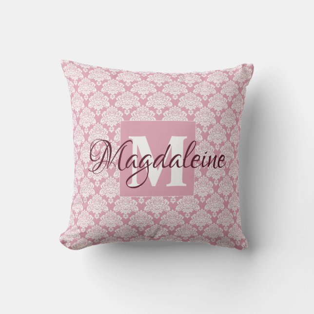 Dusty Ro Damask Pillow med Monogram och Namn Kudde (Framsida)