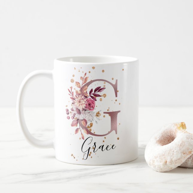Dusty Ro Mauve Rosa Blommigt Monogram Brev G Kaffemugg (Med munk)