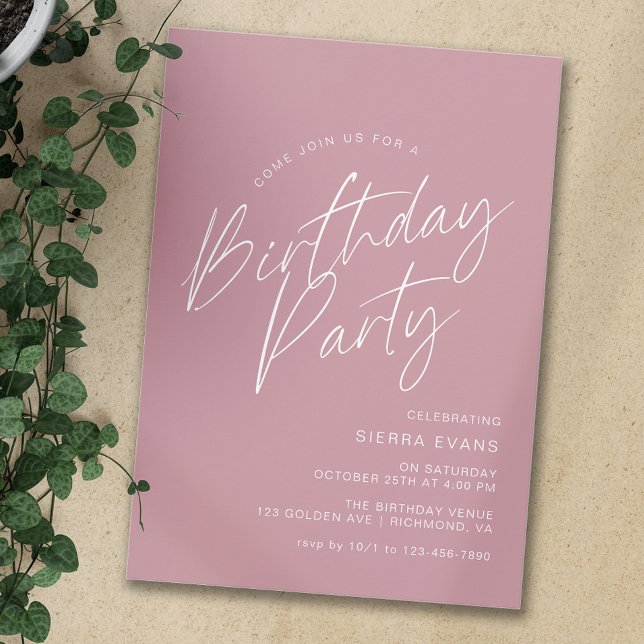 Dusty Ro Rosa | Modern Elegant Kvinnors födelsedag Inbjudningar (Skapare uppladdad)