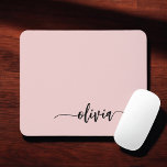 Dusty Rosa Girly Script Monogram Namn Modern Musmatta<br><div class="desc">Dusty Rosa Monogram Lägg till din egen Namn-muspekare (Mouse Pad). Det gör perfekten söt 16-årsjubileum,  bröllop,  möhippa,  årsdag,  babydusch eller bachelorette-fest för någon som glam lyxen och chic stilar i kärlek.</div>