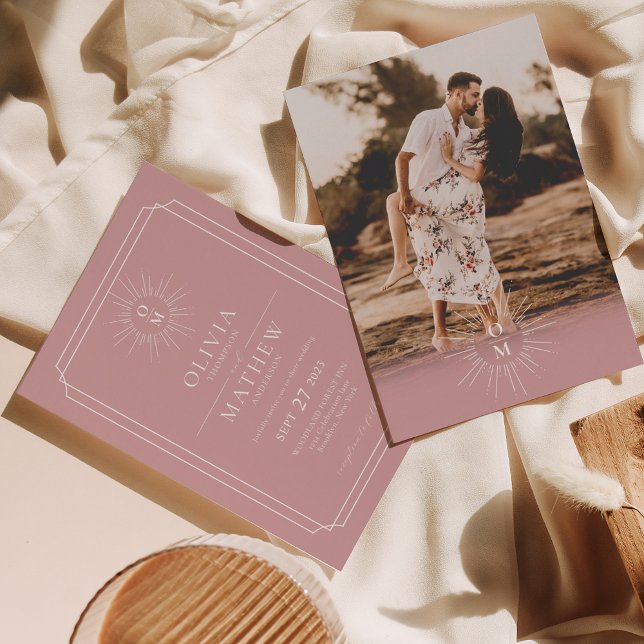 Dusty Rosa Mid Century 70 s Monogram Photo Bröllop Inbjudningar (Skapare uppladdad)