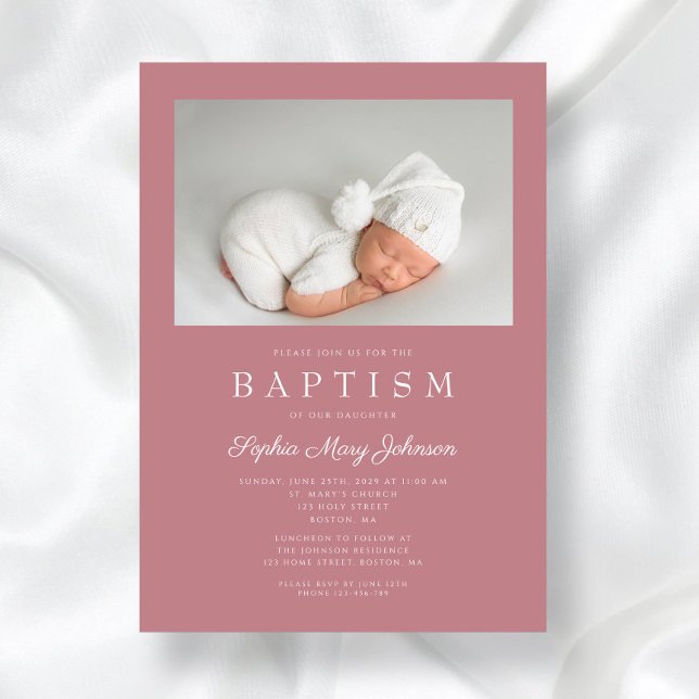 Dusty Rosa Modern Girl Photo Baptism Inbjudningar (Dusty Pink Modern Girl Photo Baptism Invitation)