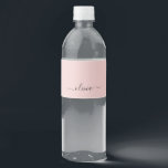 Dusty Rosa Modern Script Girly Monogram Namn Vattenflaskor Etikett<br><div class="desc">Dusty Rosa Monogram Namn Vattenflaska-etikett. Det gör perfekten söt 16-årsjubileum,  bröllop,  möhippa,  årsdag,  kväll,  babydusch eller bachelorette-fest för någon som glam lyxen och chic stilar i kärlek.</div>