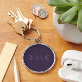 Dusty Violet Crescent Måne Monogram Rund Silverfärgad Nyckelring