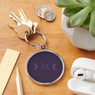 Dusty Violet Crescent Måne Monogram Rund Silverfärgad Nyckelring