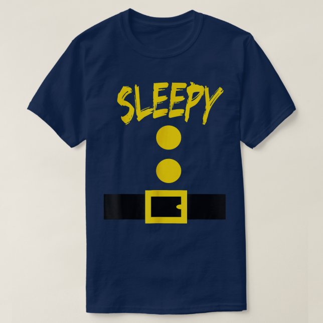Dwarf Costume Funny Halloween Sömnig T Shirt (Design framsida)