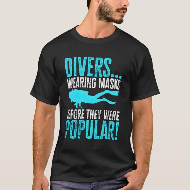 Dyka 70 i EH täcks av Vatten Ocean Di T Shirt (Framsida)