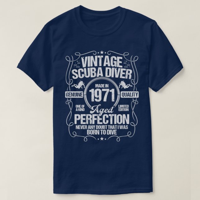 Dyka Birthday Idea 1971 Scuba Diver T Shirt (Design framsida)