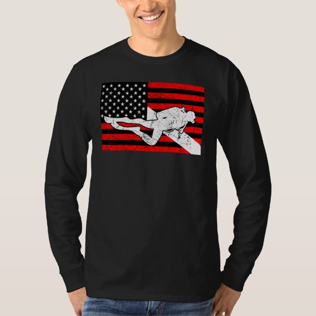 Dyka för nedtonad Flagga under vatten Am T Shirt (Framsida)