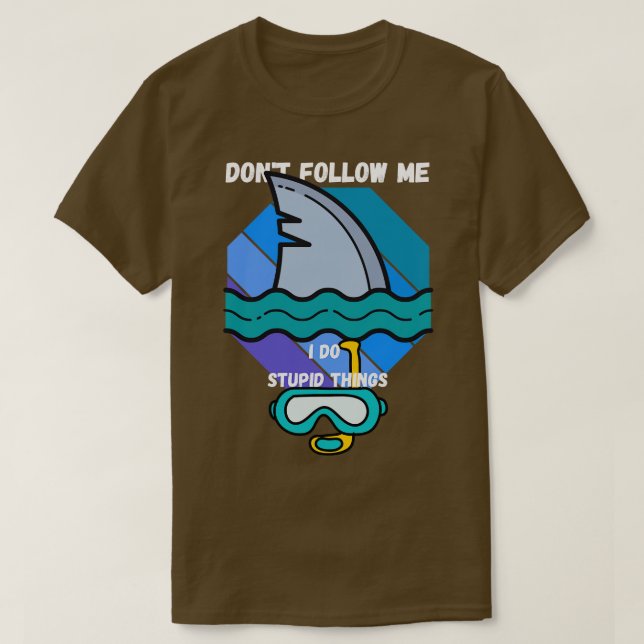 Dyka med hajar t shirt (Design framsida)
