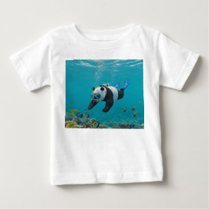 Dykande panda i korallrev t shirt