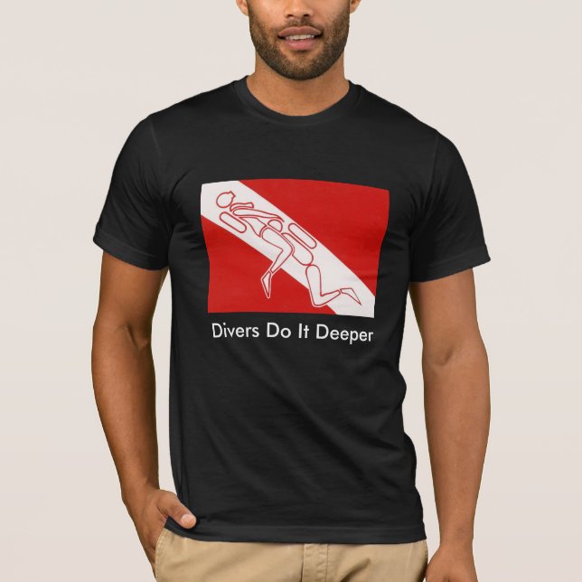 Dykare gör det som är djupare tee (Framsida)