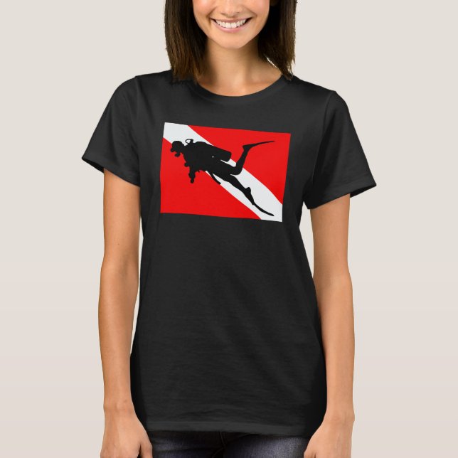 Dykare Ner Flagga Scuba Dykare T Shirt (Framsida)