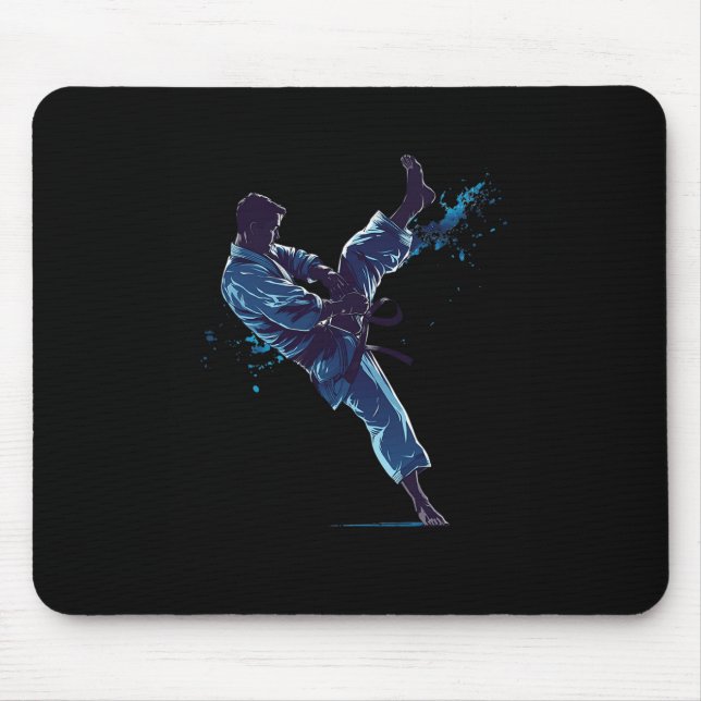 Dynamisk kampsportartist Karate Spark  Musmatta (Framsidan)