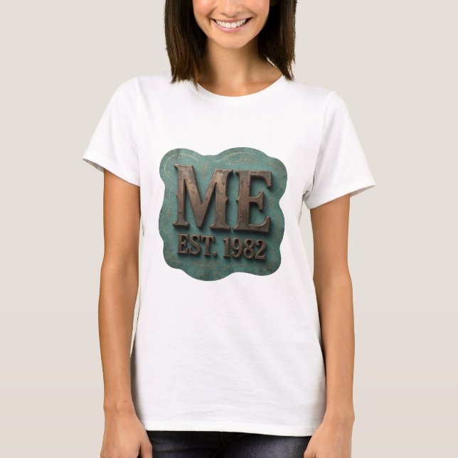 Dynamisk Silver ME EST 1982 Design T Shirt (Framsida)