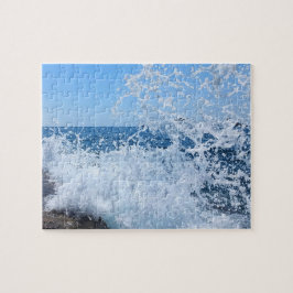 Dynamiskt Adriatiska havet stänk i Petrovac Monten Pussel