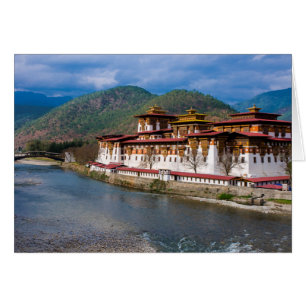 Dzong-byggnad vid flod hälsningskort