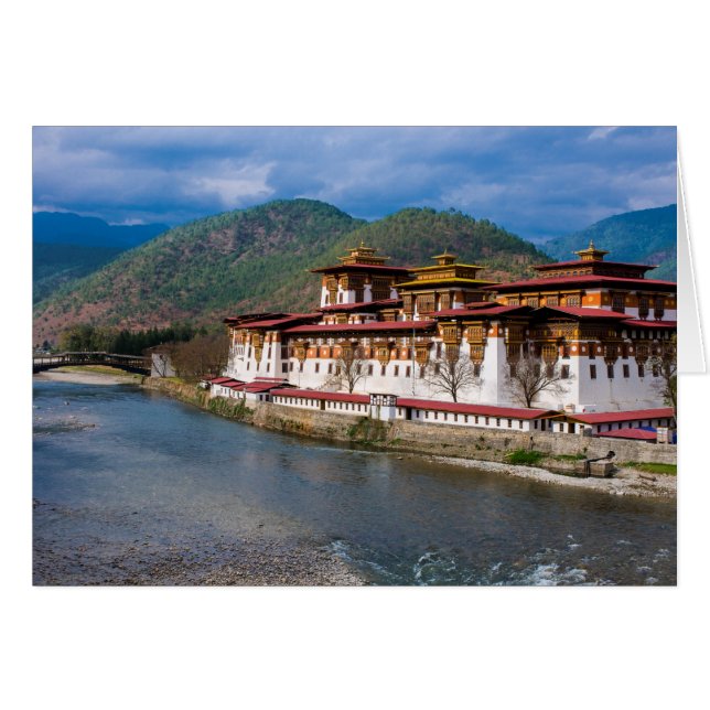 Dzong-byggnad vid flod hälsningskort (Framsidan Horizontal)