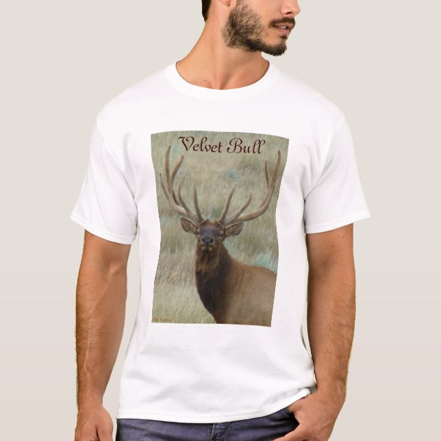 E9 Bull Elk in Velvet Head Shot T Shirt (Framsida)