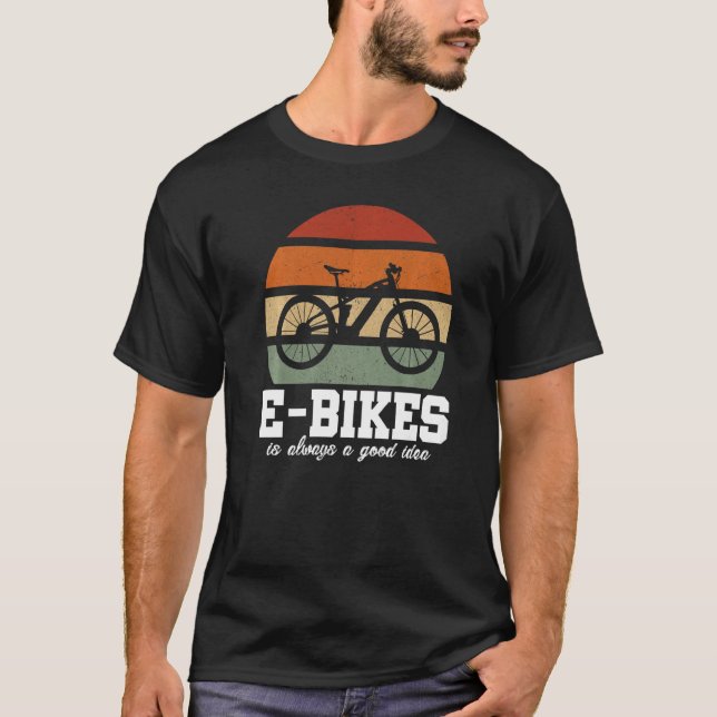 E-Bike är alltid en Bra Idea Mountaincycle E-Bike  T Shirt (Framsida)
