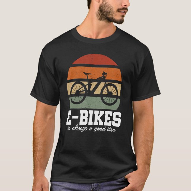 E-Bike är alltid en Bra Idea Mountaincycle E-Bike  T Shirt (Framsida)