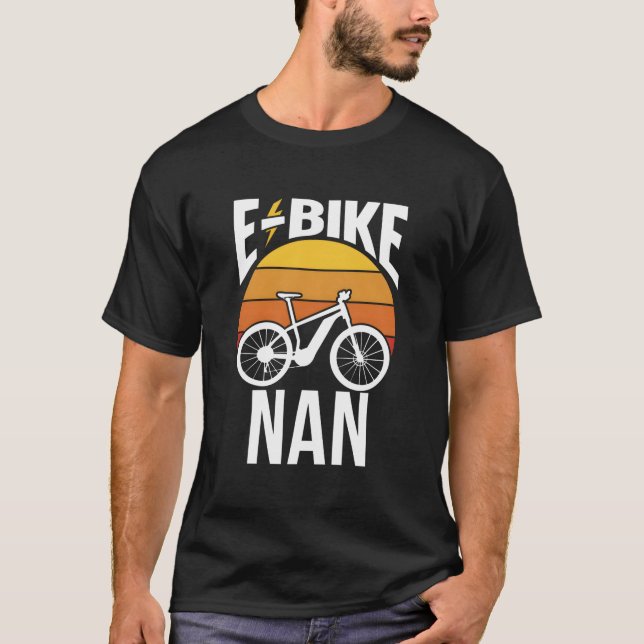 E-Bike Nan Rider Cycling Electric Cyclist Grandma T Shirt (Framsida)
