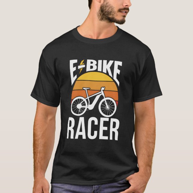 E-Bike Racer Cyclist Cycling Rider Electric T Shirt (Framsida)