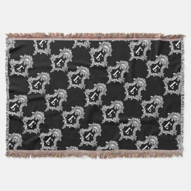 E Monogram Inital Throw Blanket Mysfilt (Framsidan)