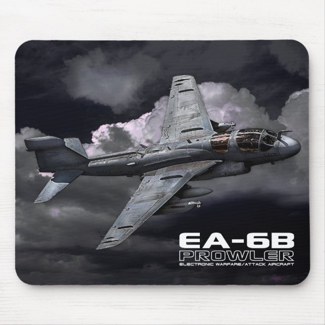 EA--6Bperson som stryker omkring Musmatta (Framsidan)
