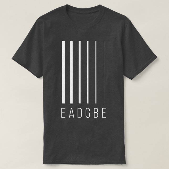 EADGBE 6 String Guitar Player & Guitarist - Coola  T Shirt (Design framsida)