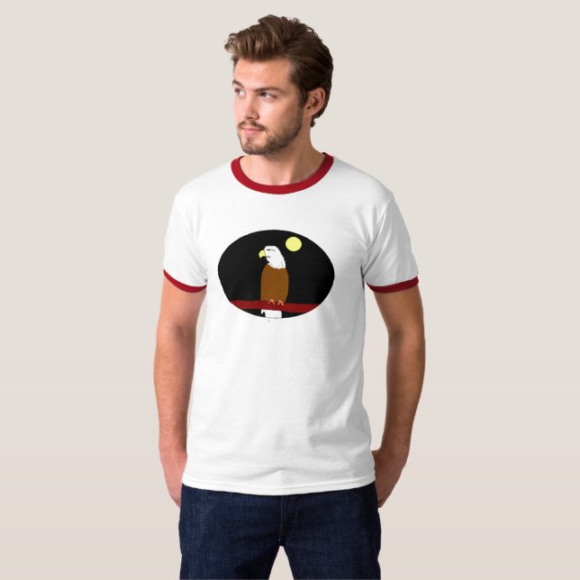 Eagle at Night Ringer T-Shirt (Hel framsida)