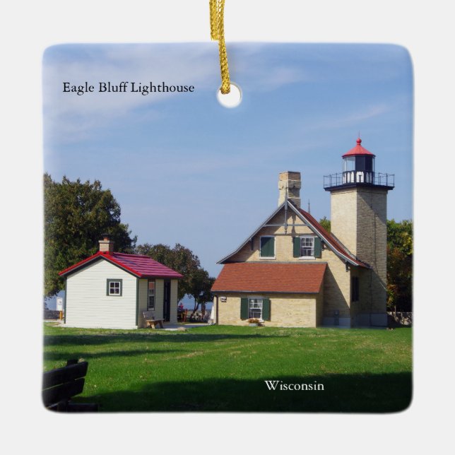 Eagle Bluff Lighthouse 2025 ornament på svenska (Framsida)