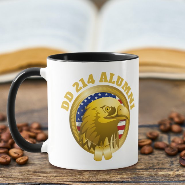 Eagle Guld Emblem USA flagga | DD 214 Alumni Mugg (Skapare uppladdad)