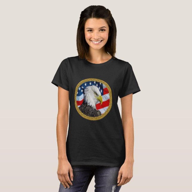 Eagle head och en amerikansk folie av flagga guld t-shirt (Hel framsida)