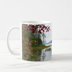 Eagle Sjö och Red Maple Löv II Kaffemugg