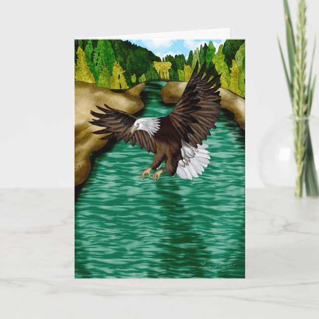 Eagle som flyter över floden i bergen kort (Framsida)