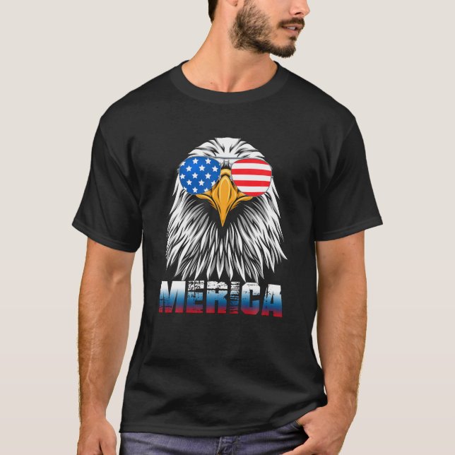 Eagle Sunglass Merica 4:e juli Amerikanska Flagga  T Shirt (Framsida)
