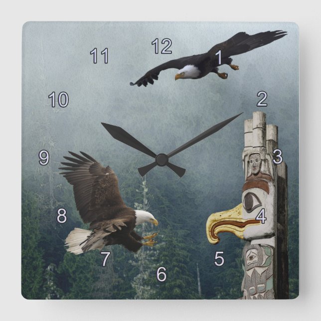 Eagles, Totem Pole & Forest Fantasy Art Clock Fyrkantig Klocka (Framsida)