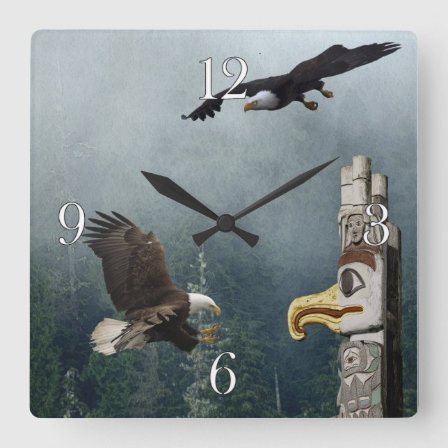 Eagles, Totem Pole & Forest Fantasy Art Clock Fyrkantig Klocka (Framsida)