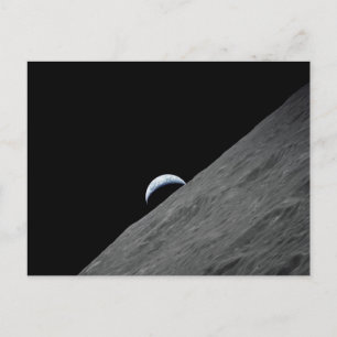 Earth Crescent Stigning över Måne Yta Vykort