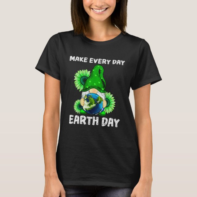 Earth Day 2023 Gnomes Planet Make Earth Day Every  T Shirt (Framsida)