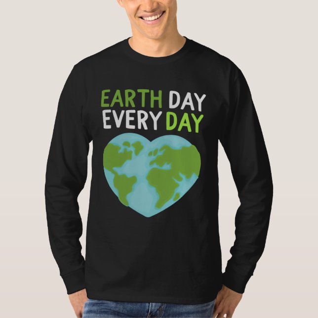 Earth Day Everyday Rainbow Pine Tree Nature Green  T Shirt (Framsida)