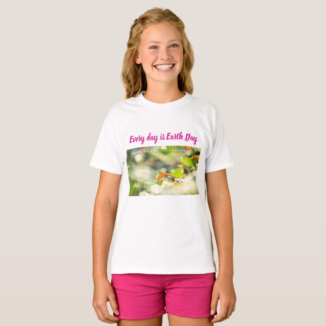 Earth Day Gift 🌸Mystical Flowe    women’s t-shirt (Hel framsida)